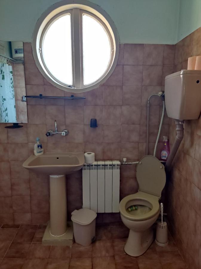 Къща За Гости Хайк Beli Osŭm Εξωτερικό φωτογραφία
